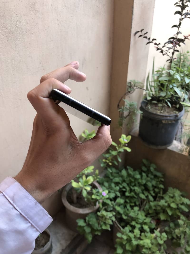 Google Pixel 6a 4