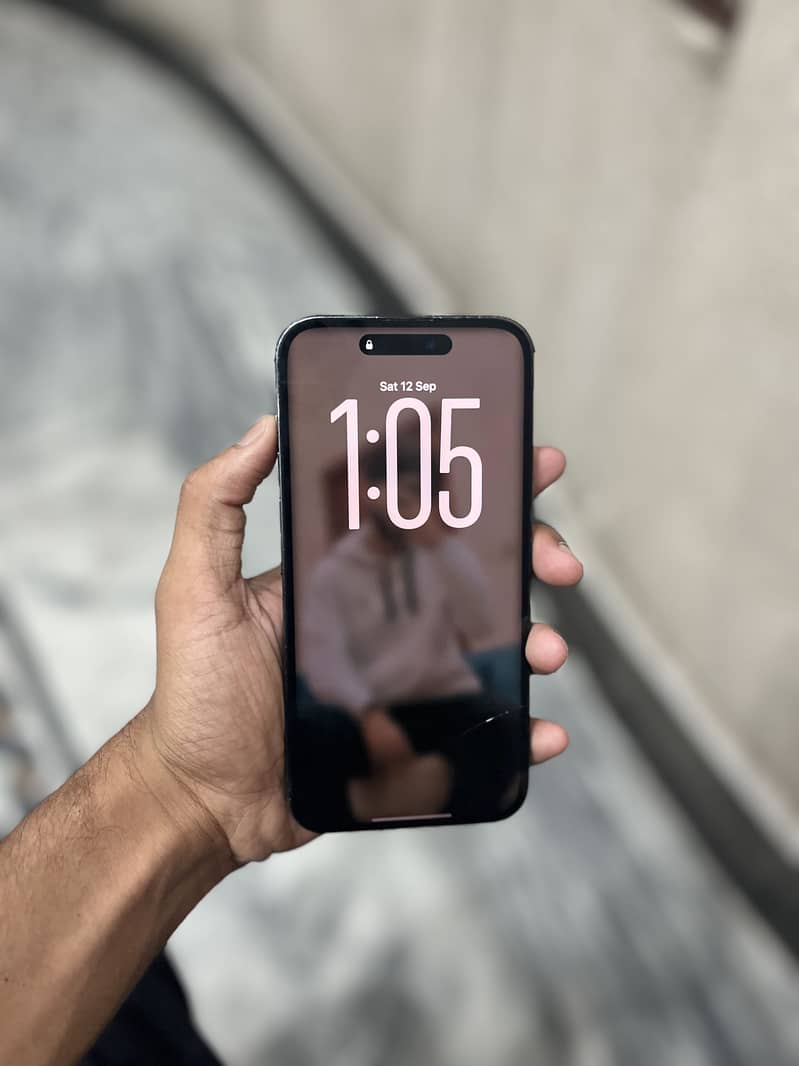 Apple iPhone 14 Pro Max 1