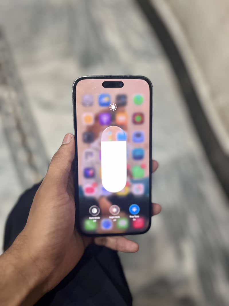 Apple iPhone 14 Pro Max 4