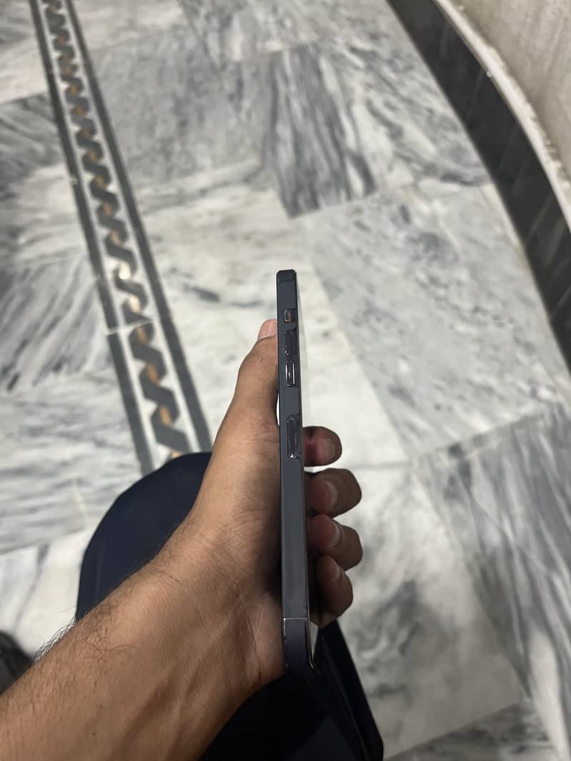 Apple iPhone 14 Pro Max 7