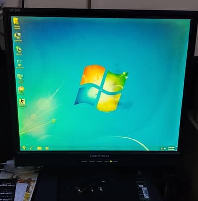 Hannis -G  19 inch LCD for sell