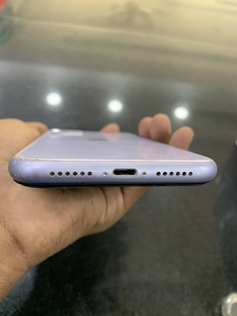Apple iPhone 11 6