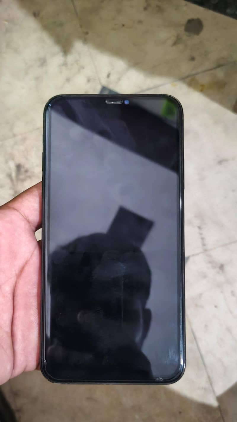 Apple iPhone 11 Pro Max 1