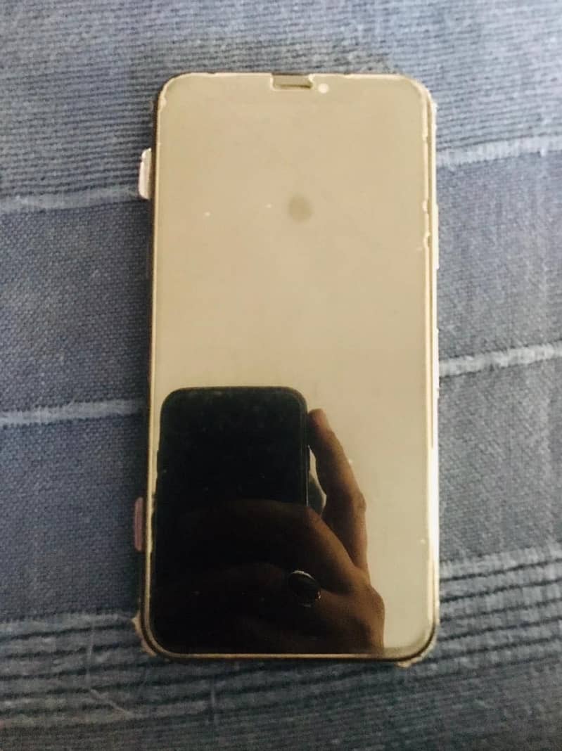 Apple iPhone X 3