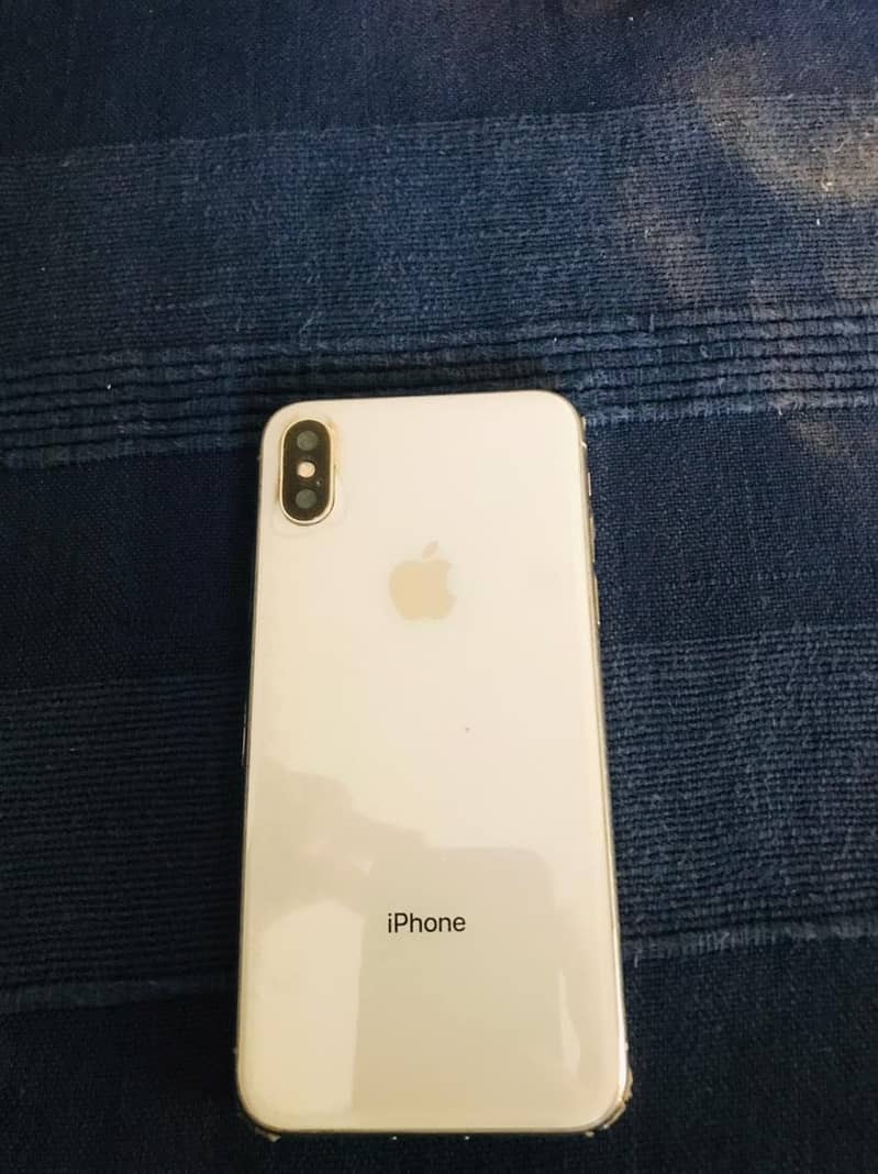 Apple iPhone X 4