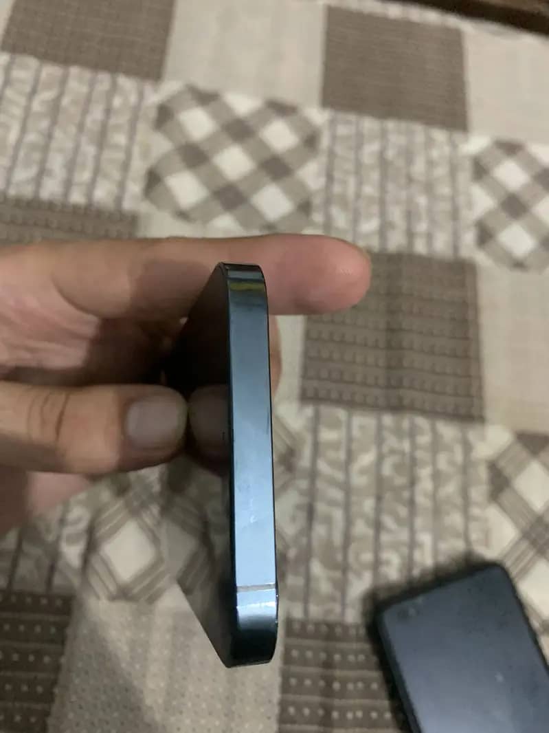 iPhone 12 Pro 6