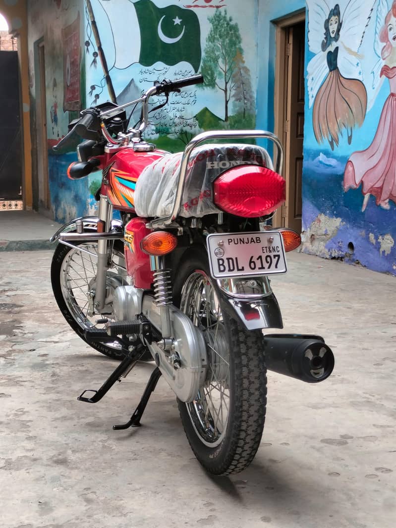 Honda 25/26 model 4