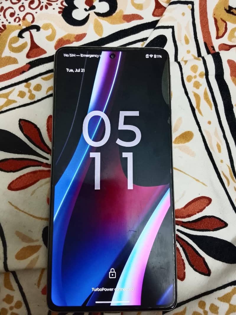 Motorola Edge Plus 1