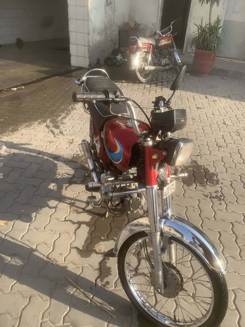 2020 model good condition 4
