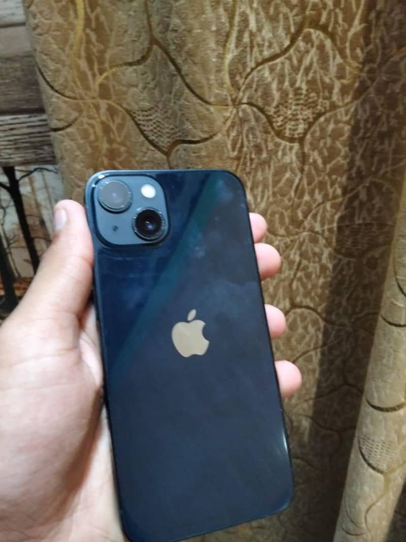 Apple iPhone 13 4
