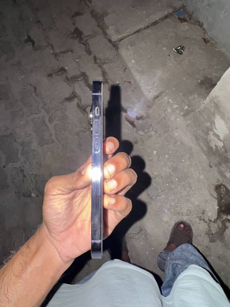 Apple iPhone 14 Pro 1