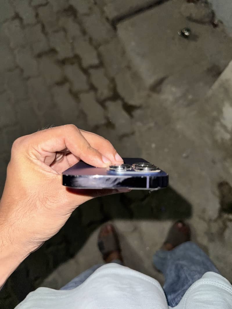 Apple iPhone 14 Pro 3