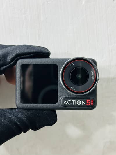 DJI Action 5 Pro Adventure Combo