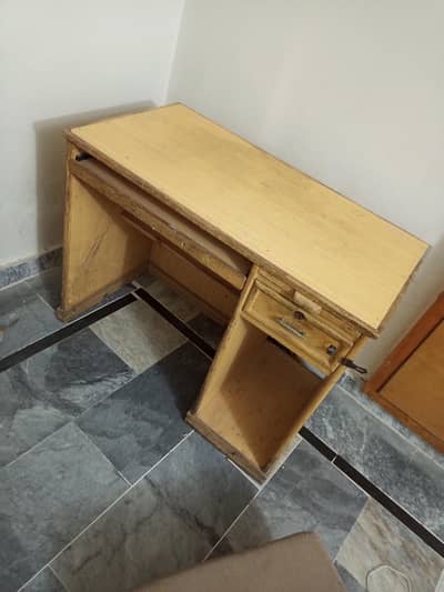 Computer Table