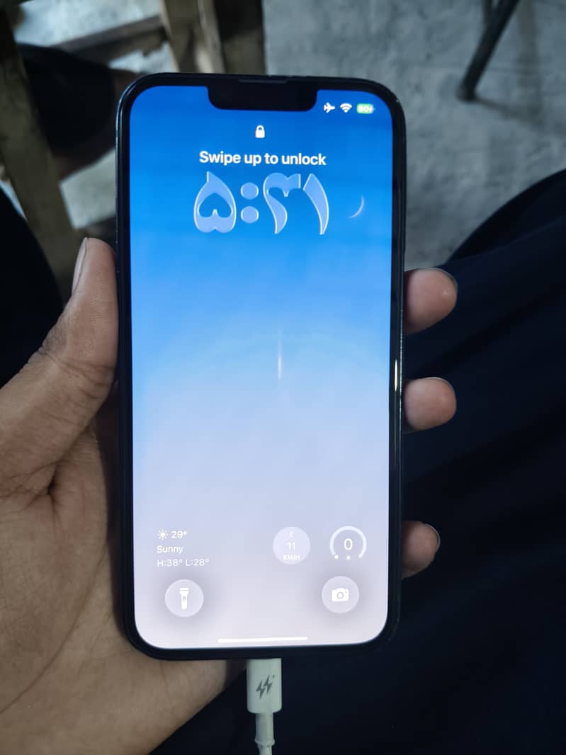 Apple iPhone 13 0