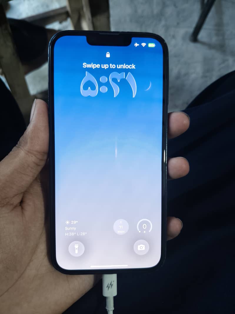 Apple iPhone 13 7