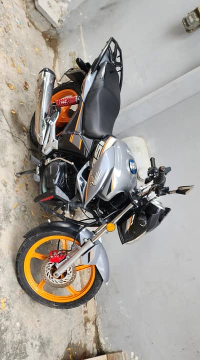 Hnda CB 150 Special Edition