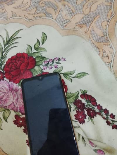 HUWAWAI USED MOBILE HA 2GB RAM OR 32GB STORAGE HA