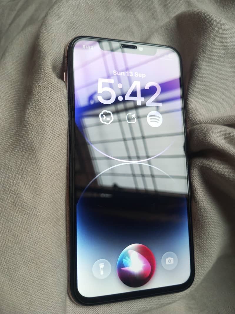 Apple iPhone 11 Pro 2