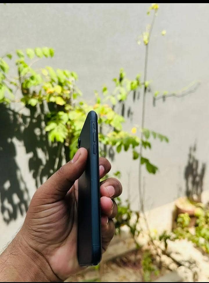 Apple iPhone XR 3
