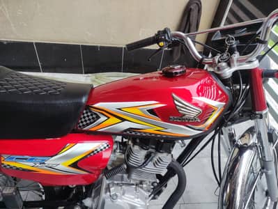Honda cg 125 24/25 lush condition 10/10 scratchless