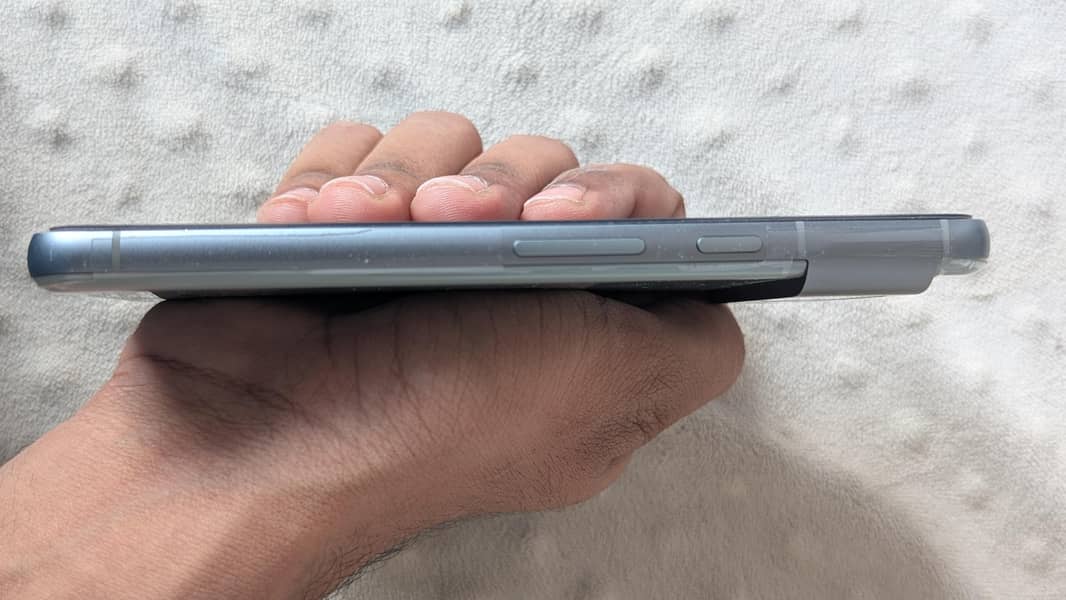 Google Pixel 8 3