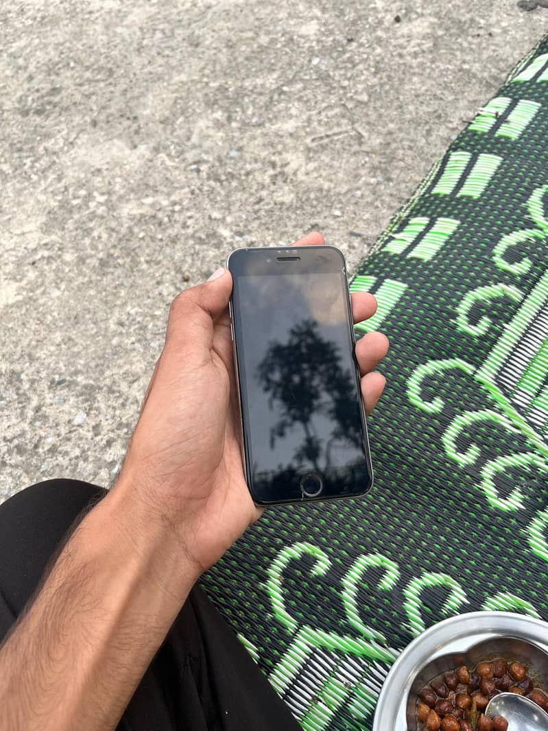 Apple iPhone 6 3