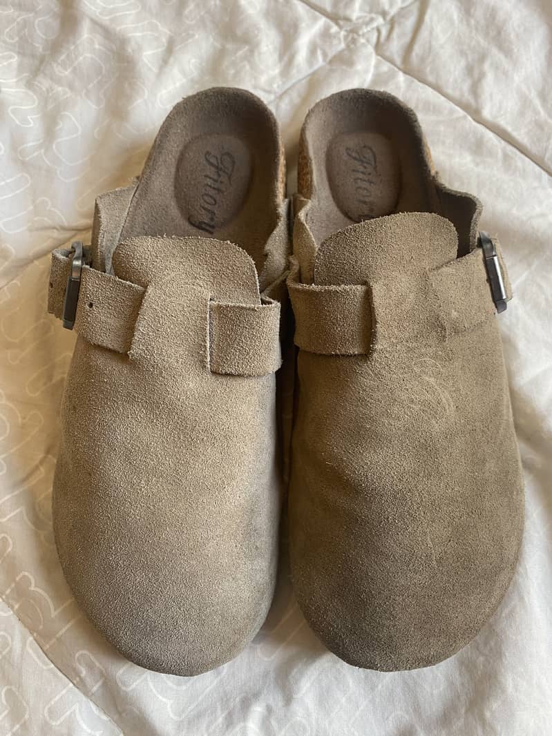 Fitory Suede Clogs 3