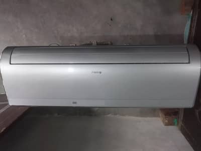 Gree AC urgent sale