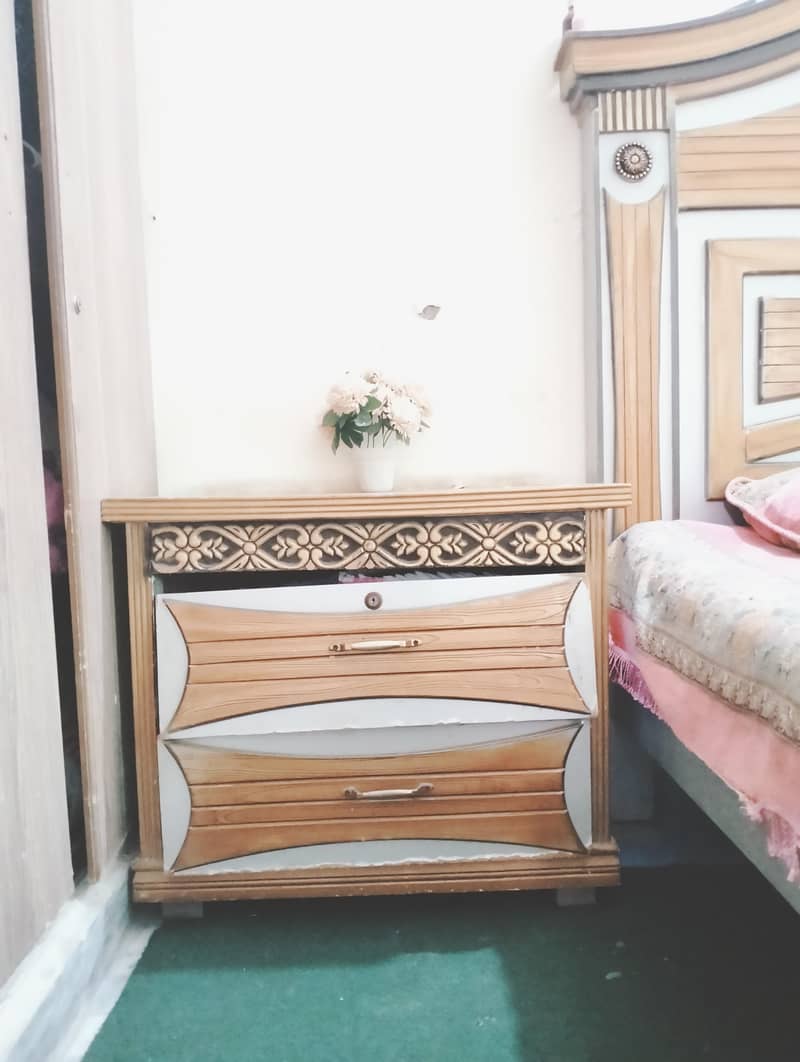beautiful bed Set 4