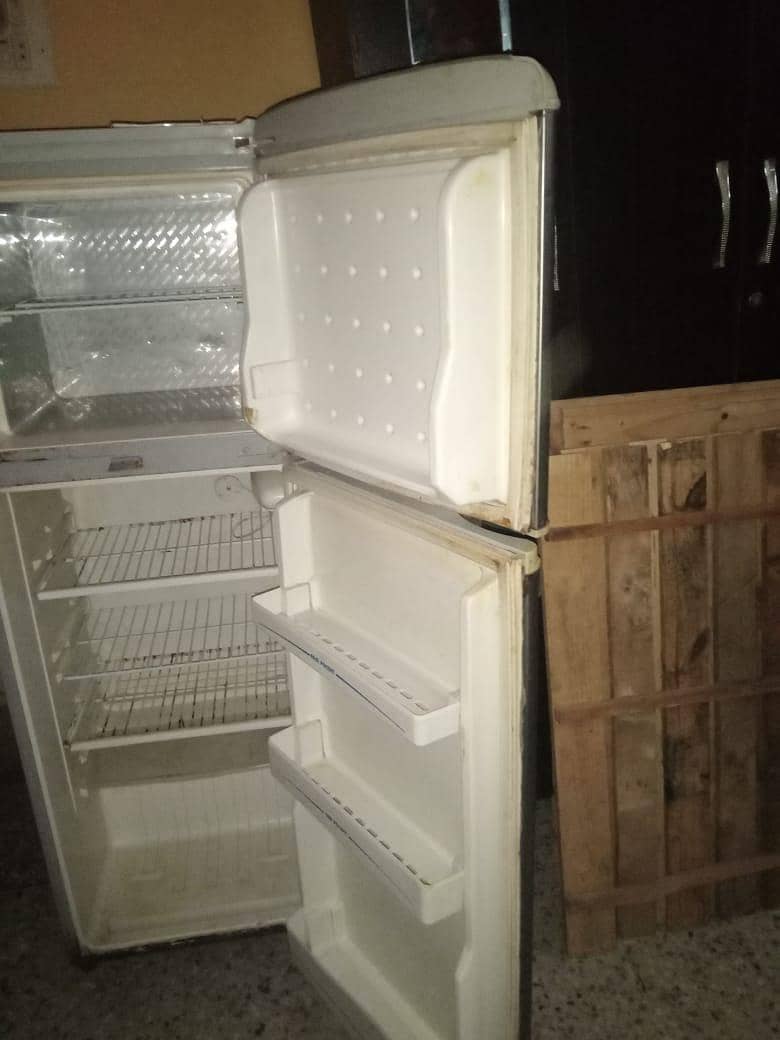 Haier mini fridge 3