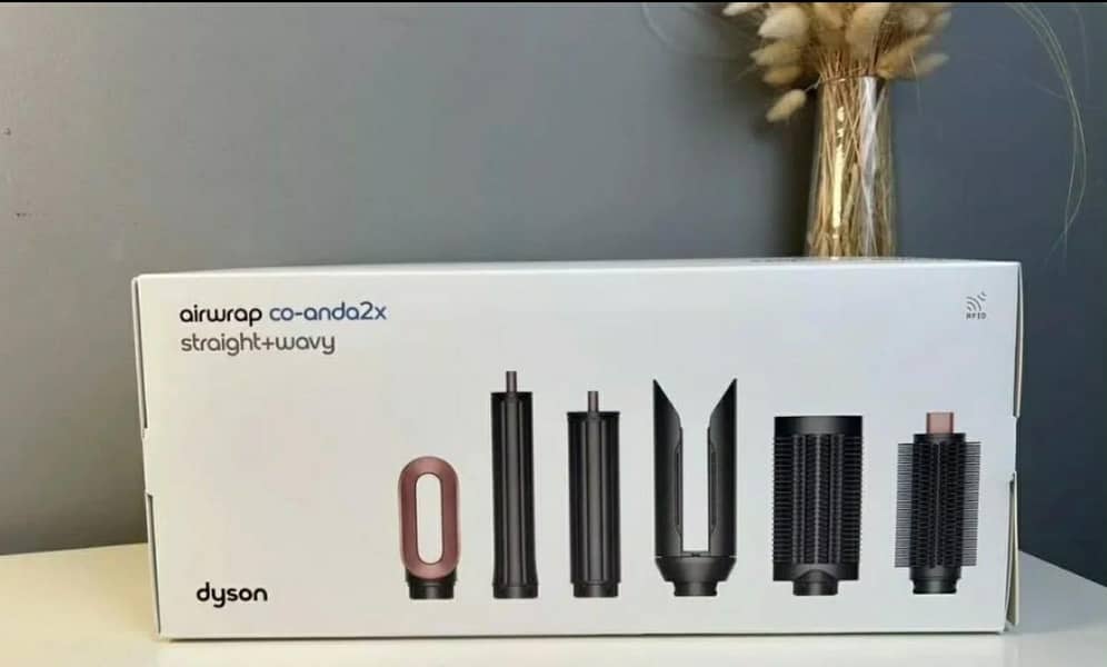 Dyson Hs09 1