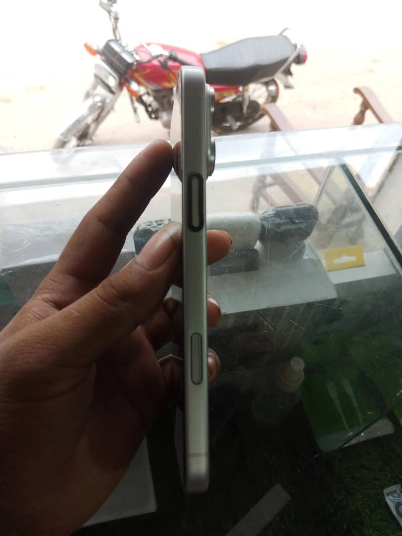 Apple iPhone 17 Pro Max 5