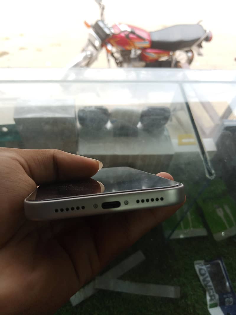 Apple iPhone 17 Pro Max 7
