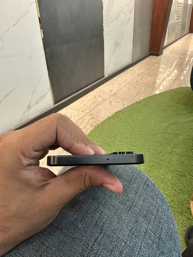 Samsung Mobile A127 1
