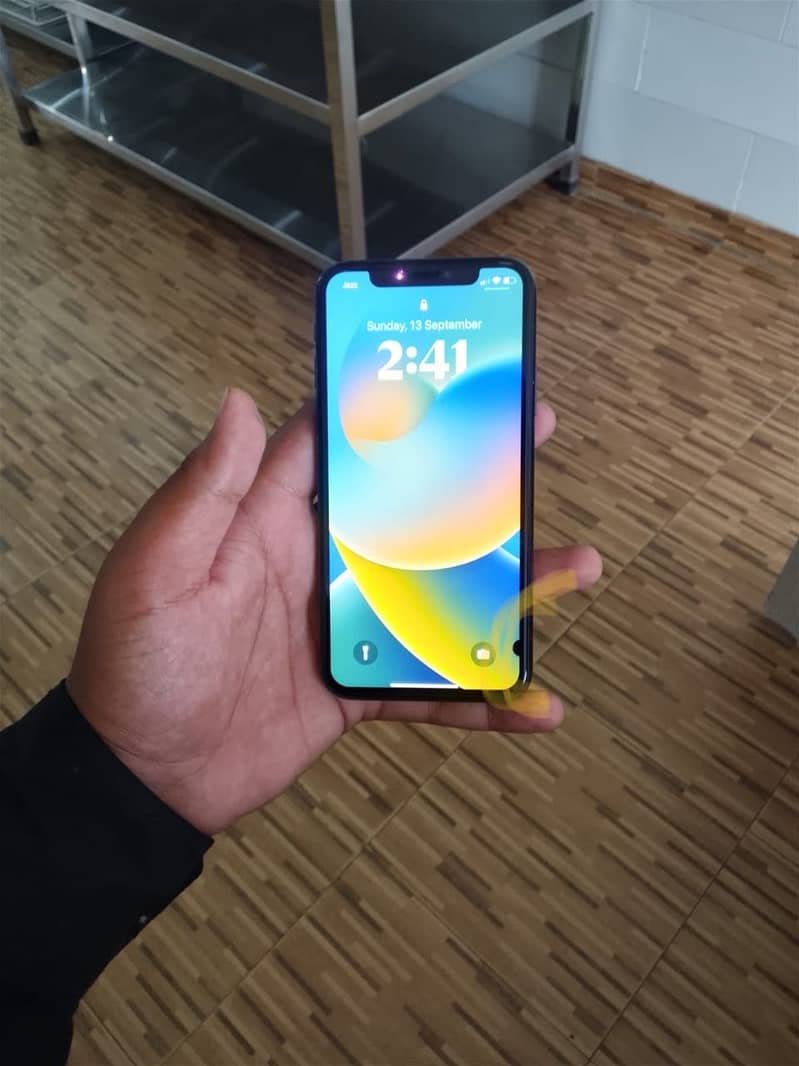 Apple iPhone X 0