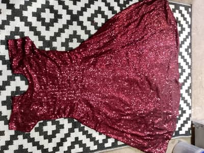 Full length sitaron wali maxi h Sath m net ka dupatta