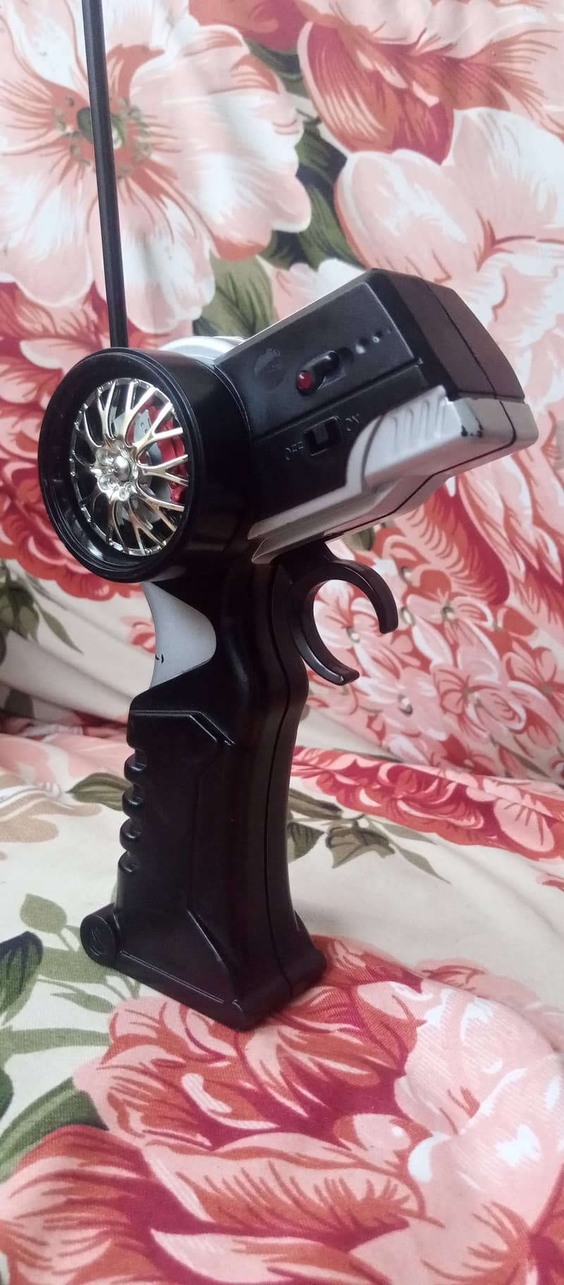 CUSTOMIZE MODIFY RC CAR 4