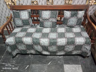 5 seetar woodan sofa set
