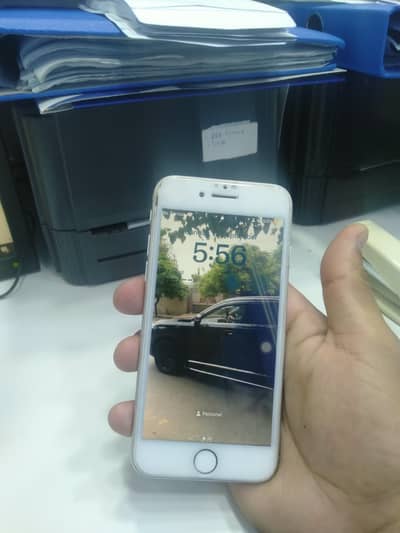 Apple iPhone 8