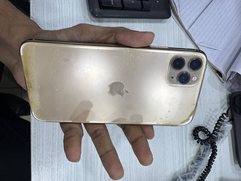 Apple iPhone 11 Pro Max 3
