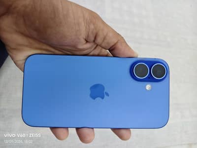 Apple iPhone 16
