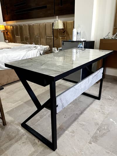 Premium uv sheet Office Table – 24” × 48”| glossy finish | urgent Sale