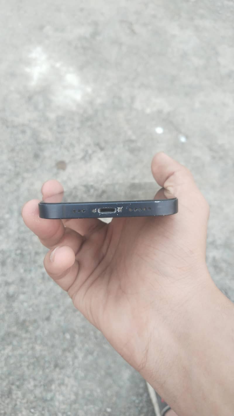Apple iPhone 12 2