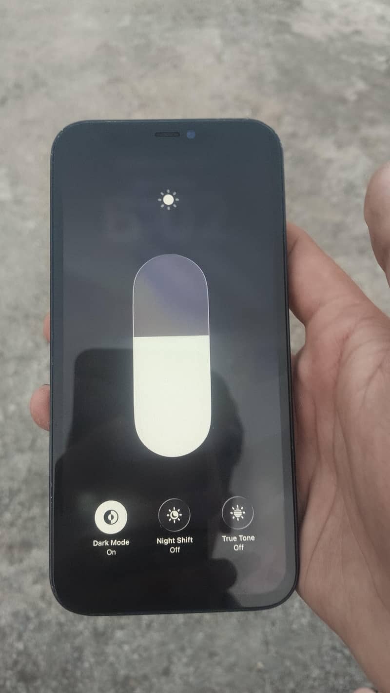 Apple iPhone 12 3