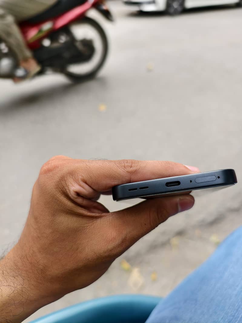One Plus Turbo 6 3