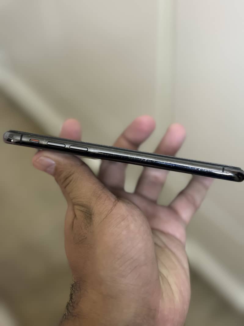 Apple iPhone XS 2
