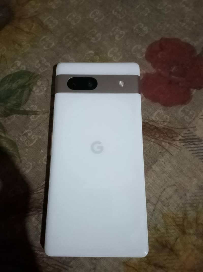 Google Pixel 7 4