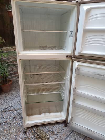 Dawlence used two door fridge
