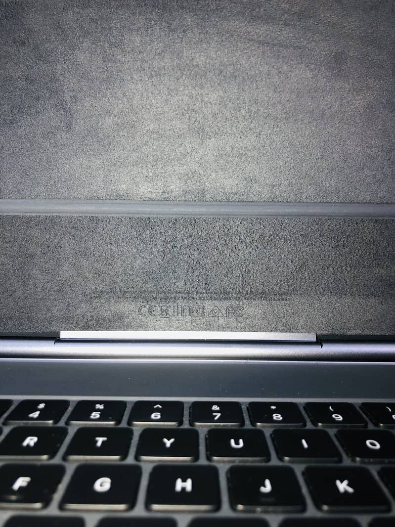 Apple keyboard Case A2261 7